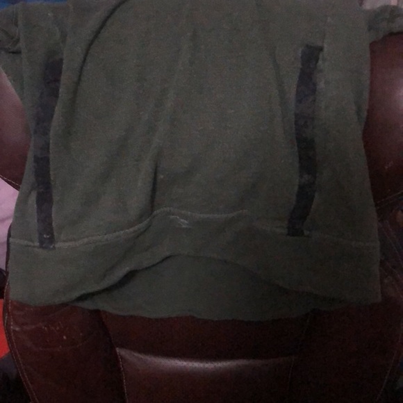 Dark green sleeveless hoodie - Picture 6 of 6